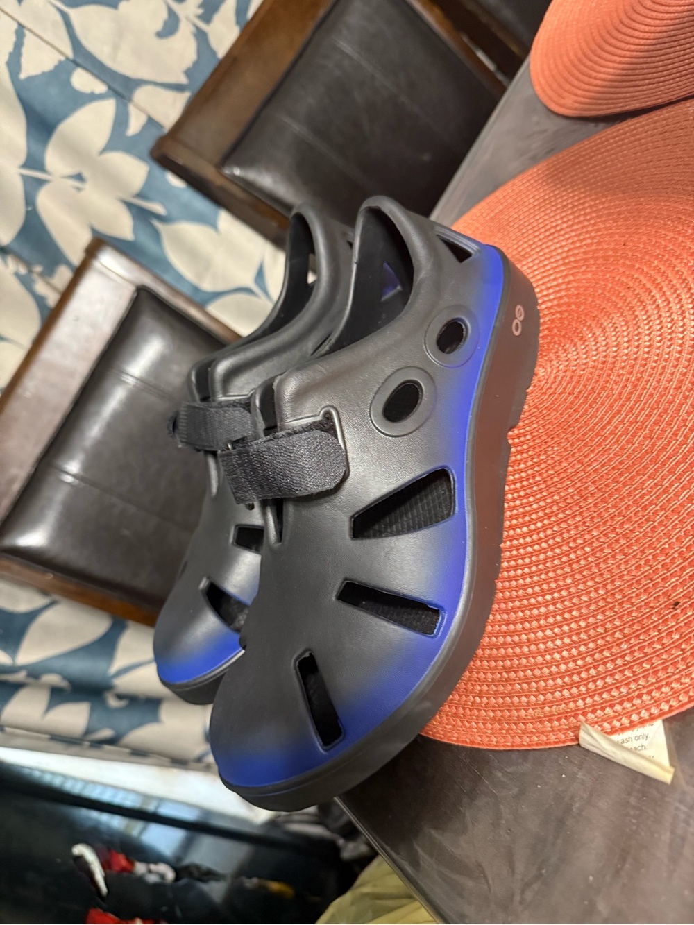 Ofoos ocandoo recovery sandals